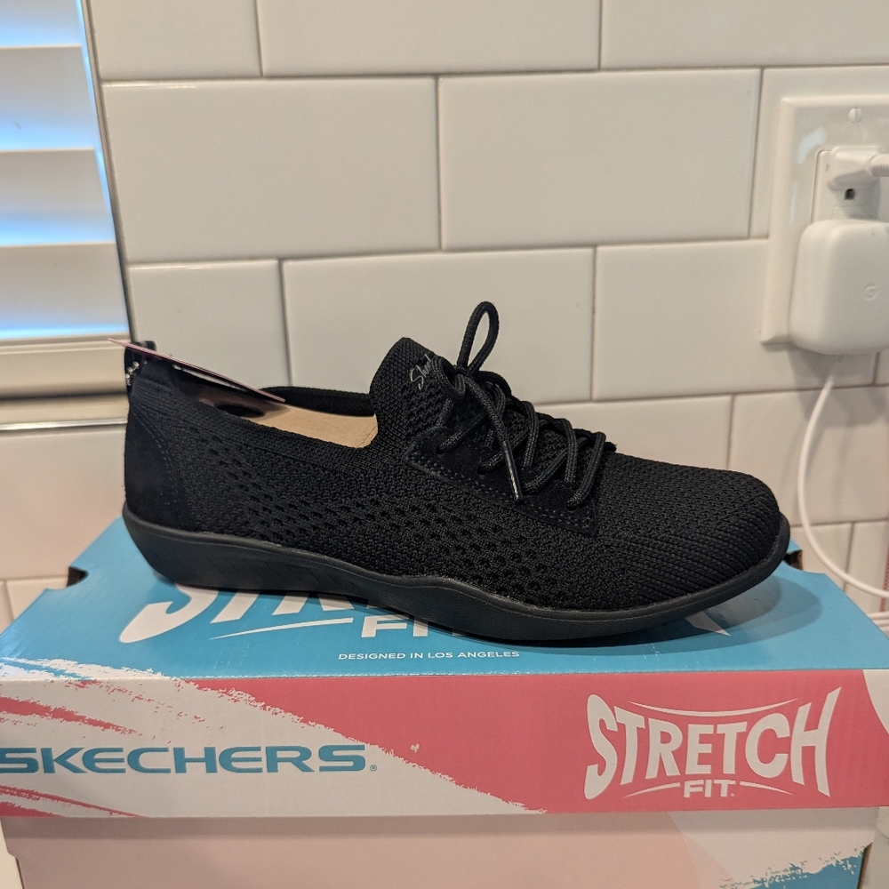 Skechers Women's Black Stretch Fit Sneakers